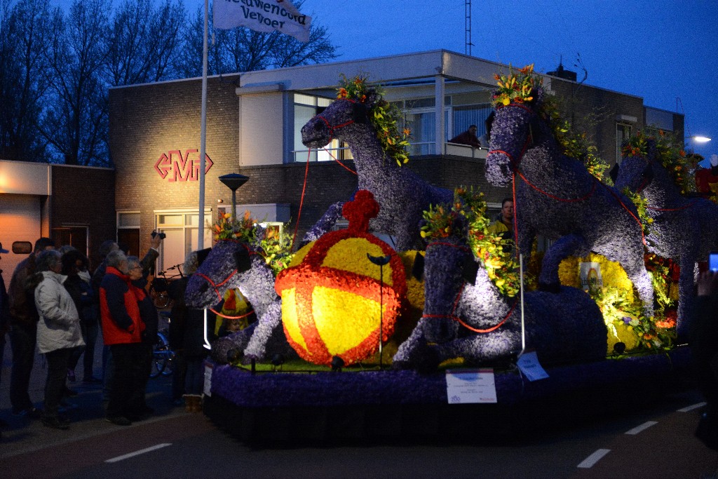 ../Images/Bloemencorso 2015 111.jpg